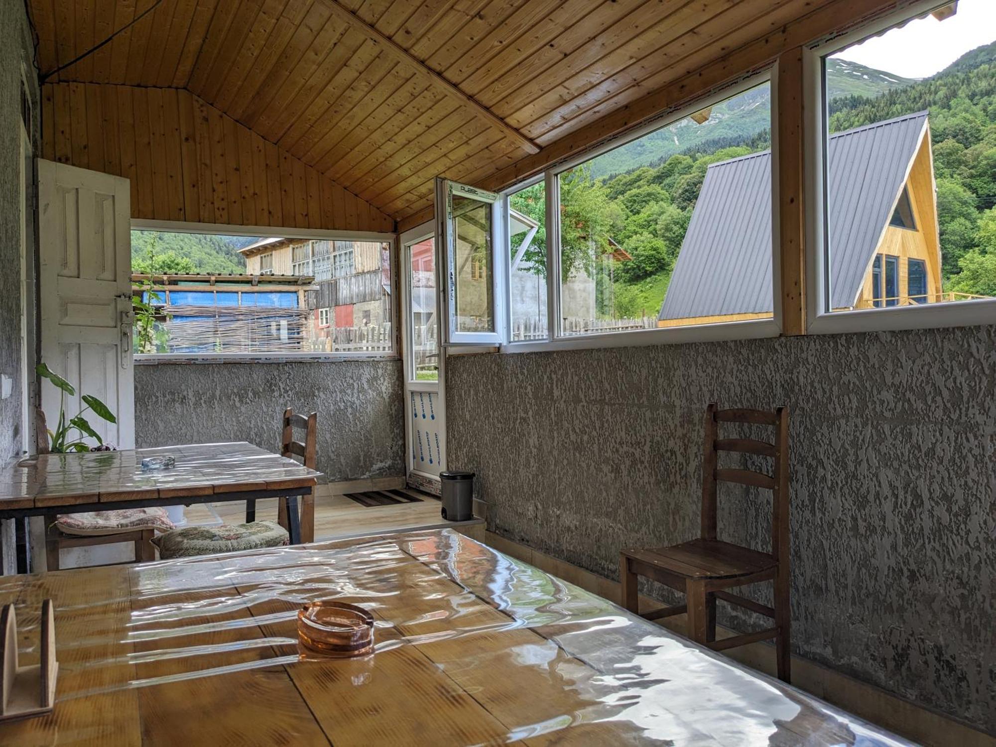 Guest House In Zhabeshi Lali Екстер'єр фото