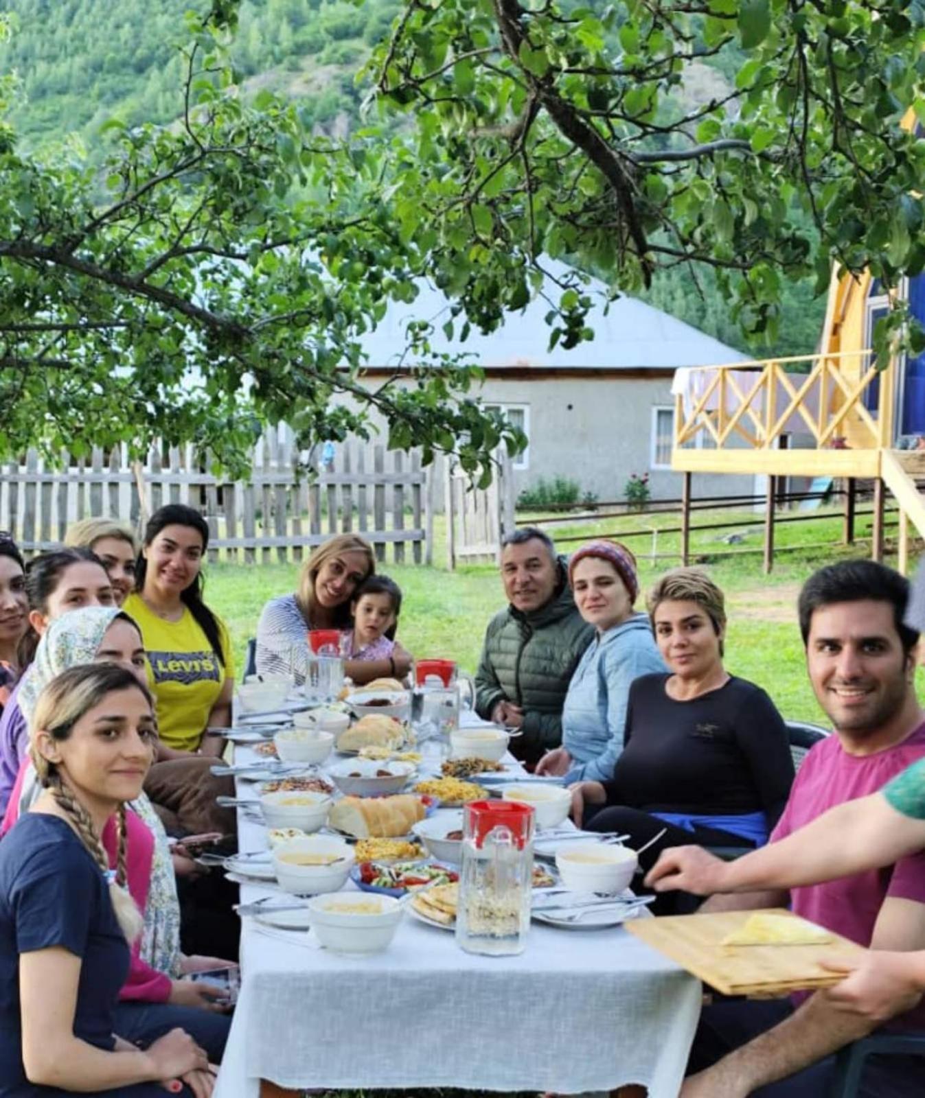 Guest House In Zhabeshi Lali Екстер'єр фото